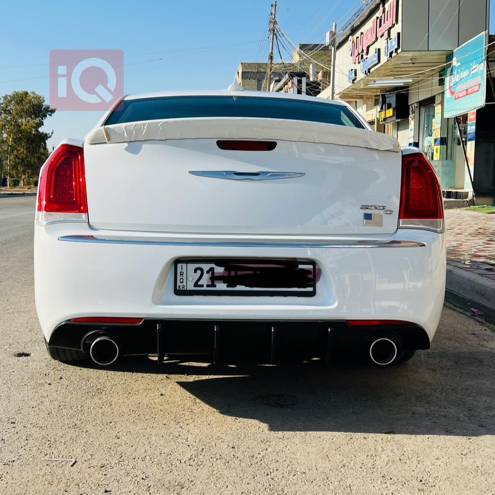 كرايسلر 300